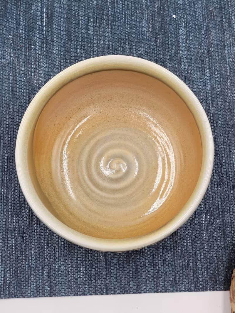 手拉坏刻紋陶土柴燒抹茶碗