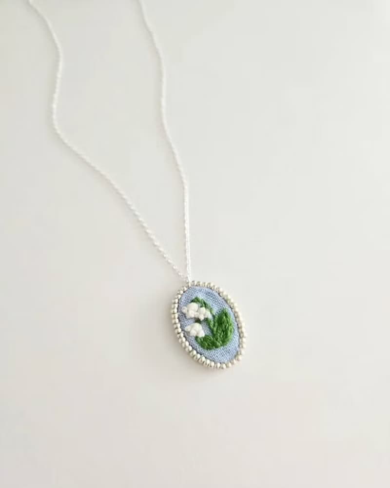 幸福玲蘭 - 銀珠刺繡項鍊
