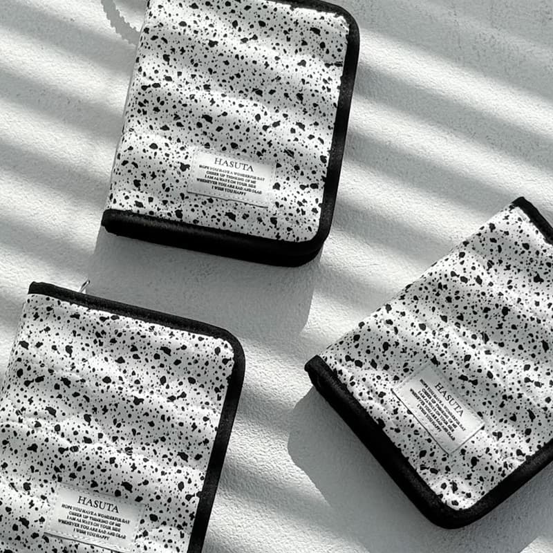 PASSPORT WALLET
