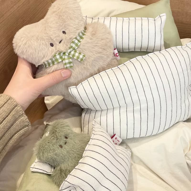Modern green doll bedding /handmade mini doll present miniature cushion play