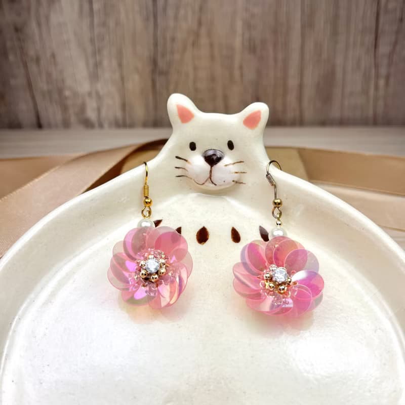 A Lu  萌菊垂墜耳飾/飾品 母親節 原創手作 限量款