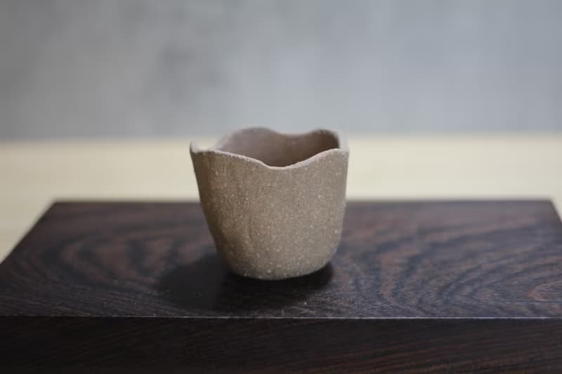 【送禮好物】35ml 波浪 手捏茶杯 小酒杯 陶作家葉佳佩製