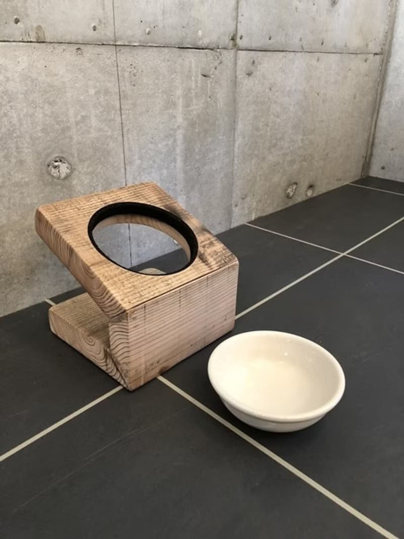 数量限定 　AM1　自由設計　フードテーブル　器1つ　犬家具　猫家具　フードボール　ペット　犬　猫　食器台　TUXTON