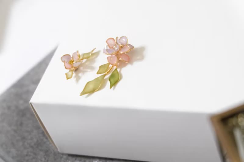 耳針x耳夾水晶花_拾花(粉紫)_光點飾品