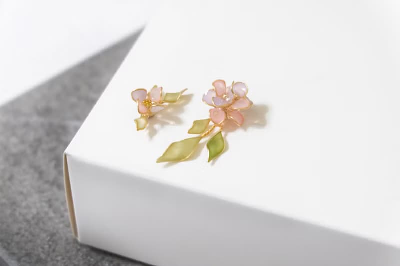 耳針x耳夾水晶花_拾花(粉紫)_光點飾品