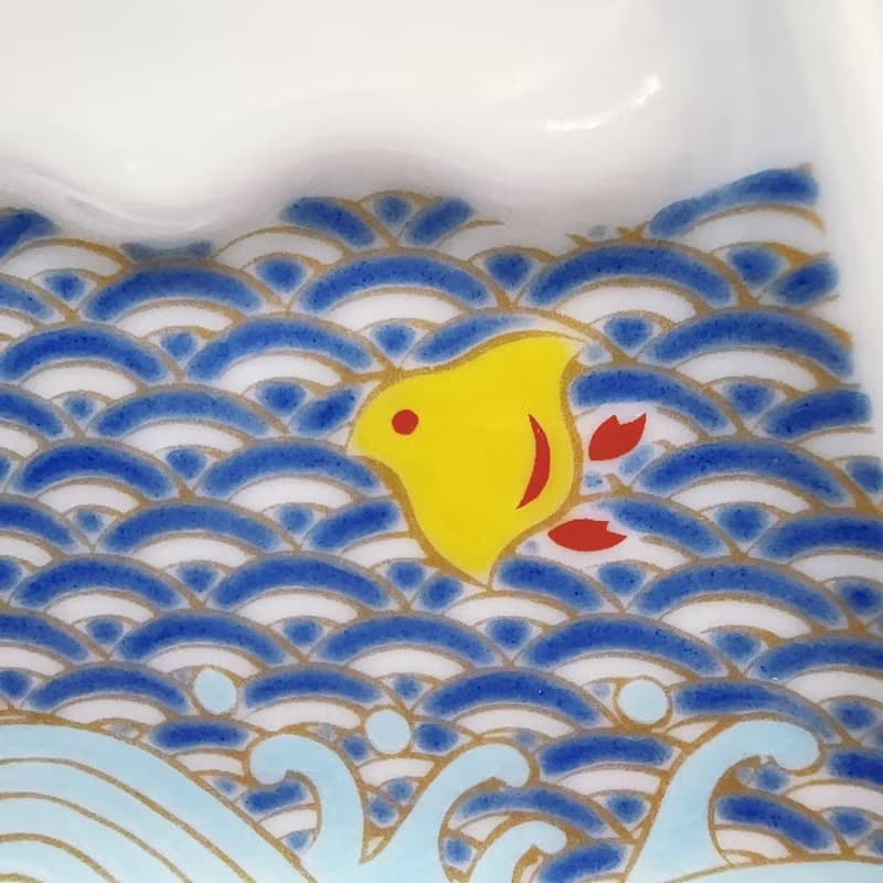 【九谷燒】青郊窯富士山造型盤-千鳥與青海波