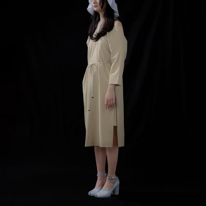 疊穿感交錯小露肩洋裝