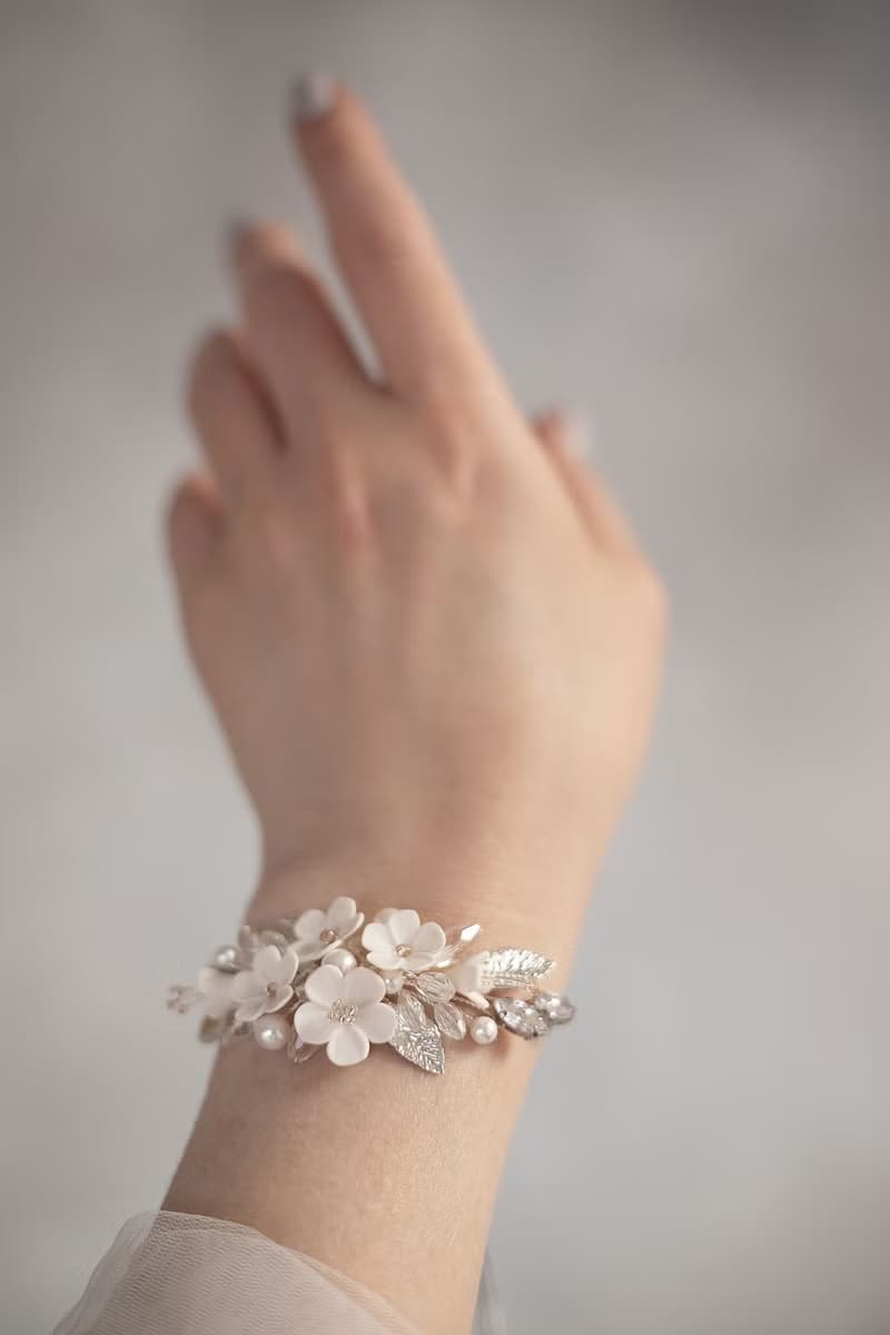 Flower bridal bracelet,necklace, earrings, Pearl wedding floral jewelry set