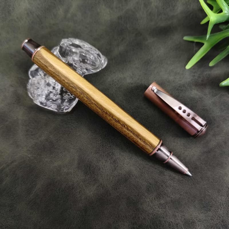 綠檀木 原木 手工筆 鋼珠筆( 拔蓋式)