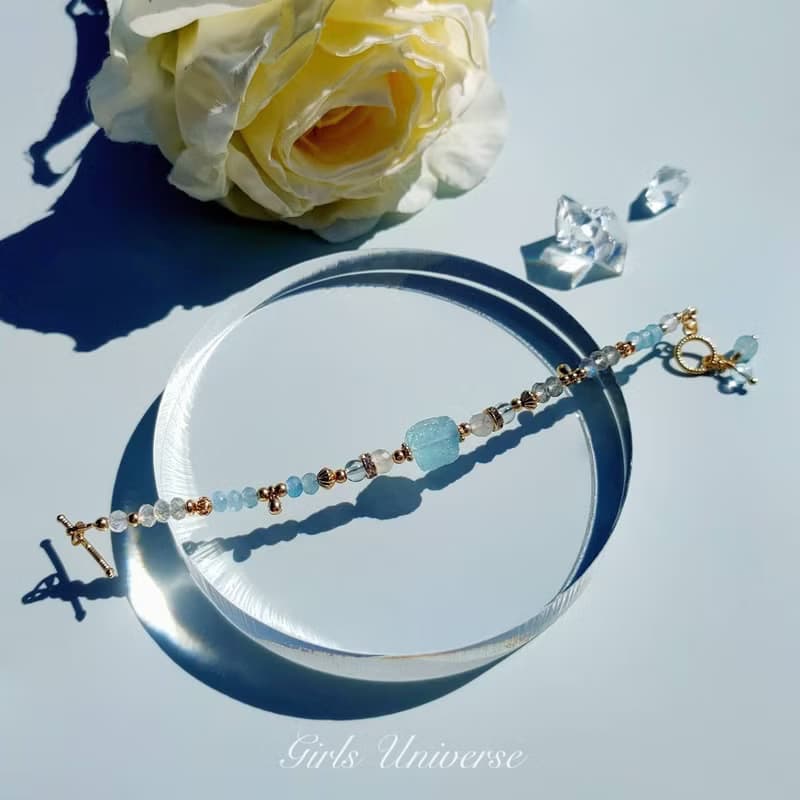 寧靜之海。海水藍寶原礦 拓帕石 月光石 14K包金 水晶礦石手鍊