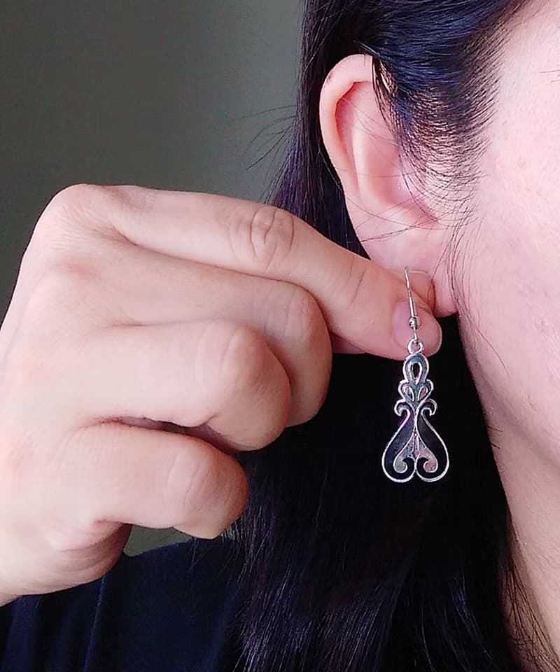 Vintage Jewelry 西洋古董飾品 景泰藍 黑底 流紋 耳勾 針式耳環