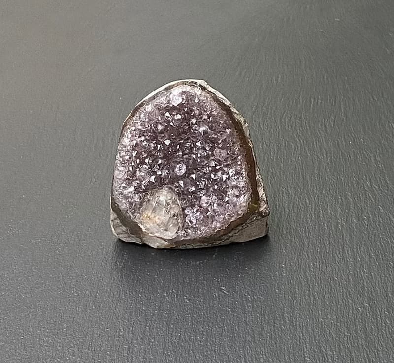 招財開運-天然原礦異象滿天星紫晶鎮共生方解石 紫水晶 消磁淨化