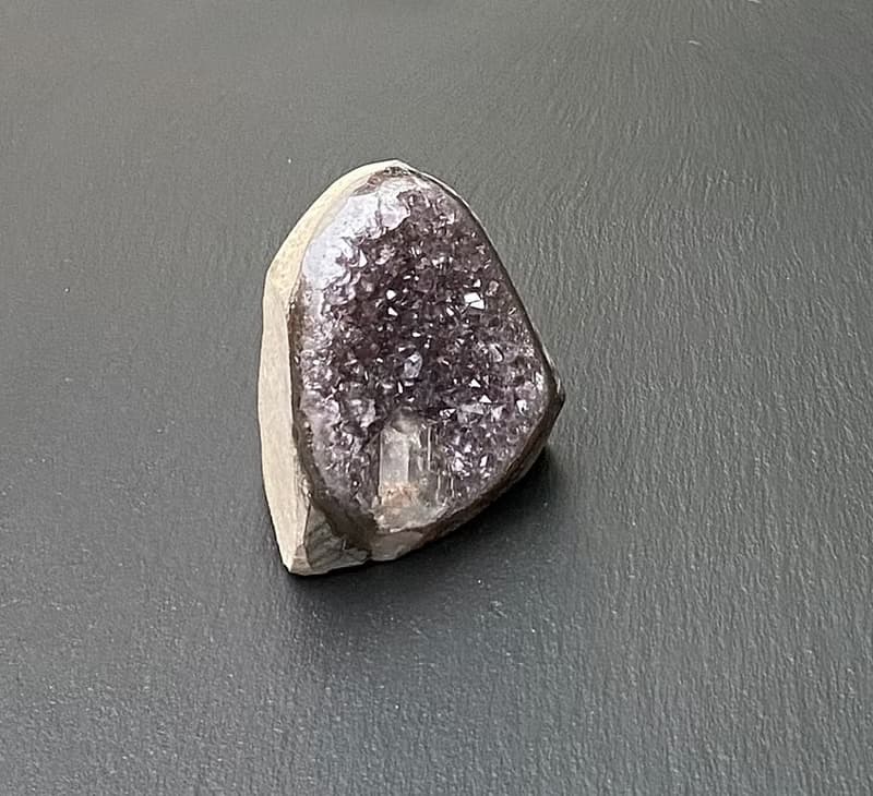 招財開運-天然原礦異象滿天星紫晶鎮共生方解石 紫水晶 消磁淨化