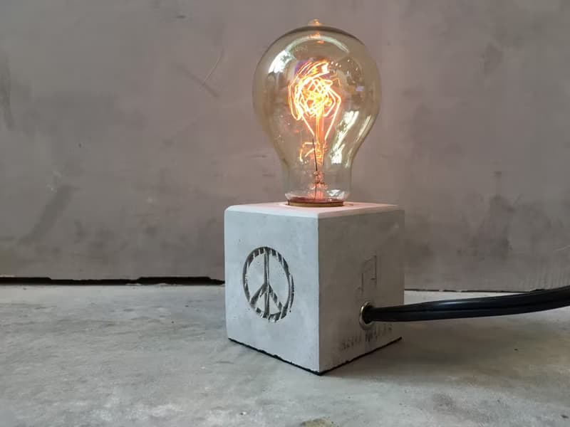 曙MUSE 愛與和平水泥桌燈 LED燈 鎢絲燈泡 USB燈  擺設 禮物