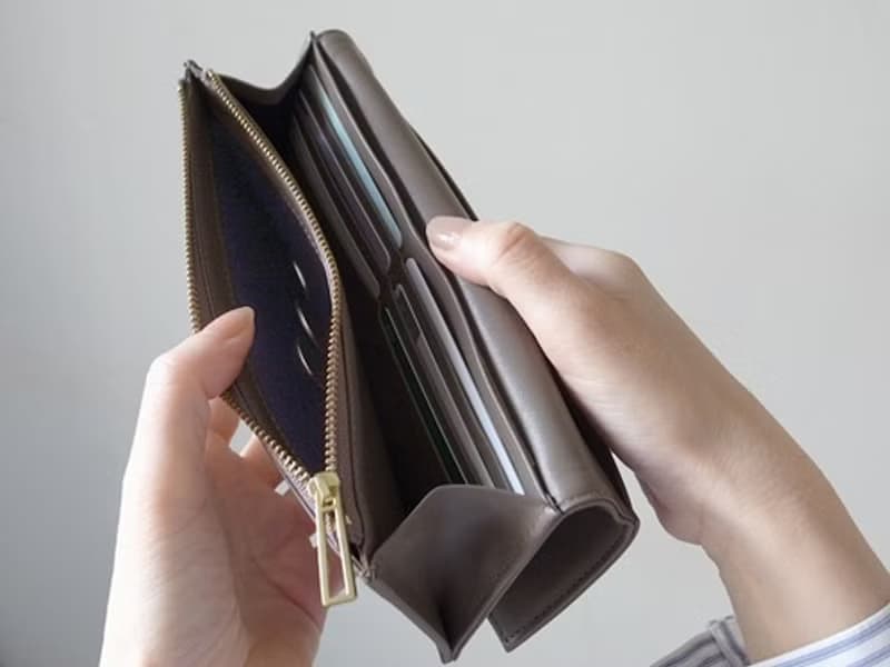 上質イタリア製革で作ったシックな長財布 - Long Wallet - TAUPE - CAREN QUOYLE -