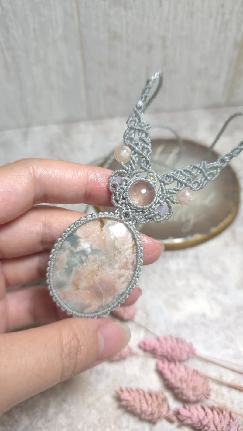 SA52櫻花瑪瑙。粉摩根石。南美蠟線編織項鍊