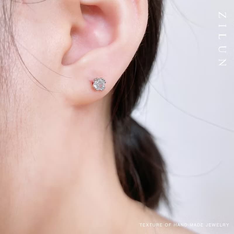 │輕奢│花苞鋯石 • 純銀耳針 • 925silver • 耳夾
