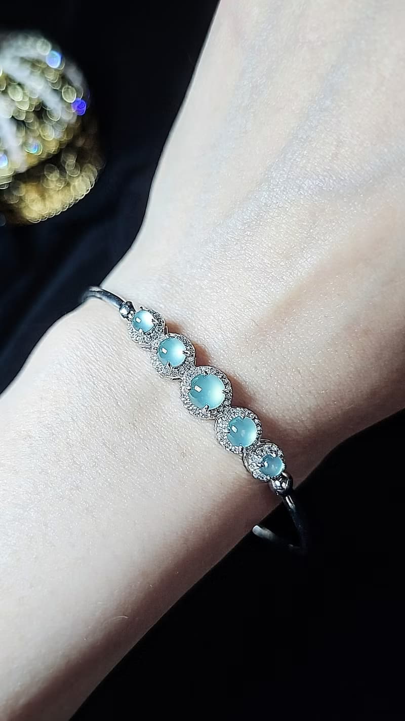 |夢幻晴藍|A貨翡翠冰玻晴藍剛蛋面5.5mm純銀鍍18k手鐲手鏈