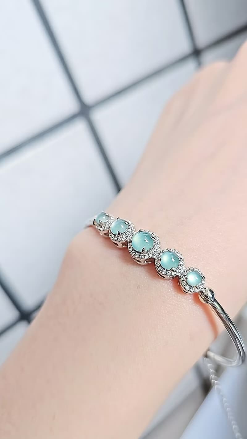 |夢幻晴藍|A貨翡翠冰玻晴藍剛蛋面5.5mm純銀鍍18k手鐲手鏈