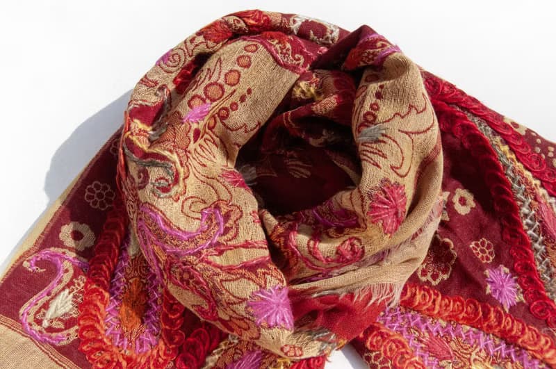喀什米爾Cashmere/水煮羊毛披肩/針織圍巾/刺繡圍巾/羊絨披巾-花