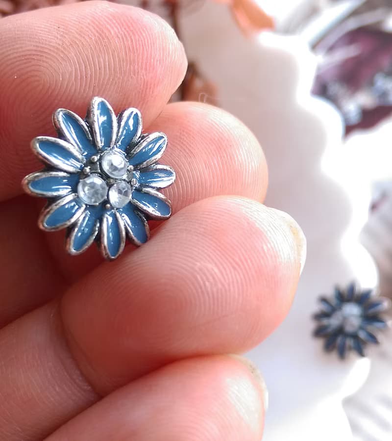Vintage Jewelry 西洋古董飾品 小巧 小雛菊 小花卉 針式耳環