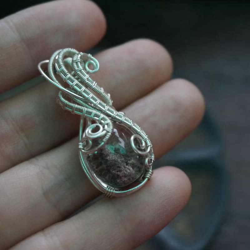 | MC | 紅幽靈水晶繞線項鏈 手工編織  復古 wire wrap