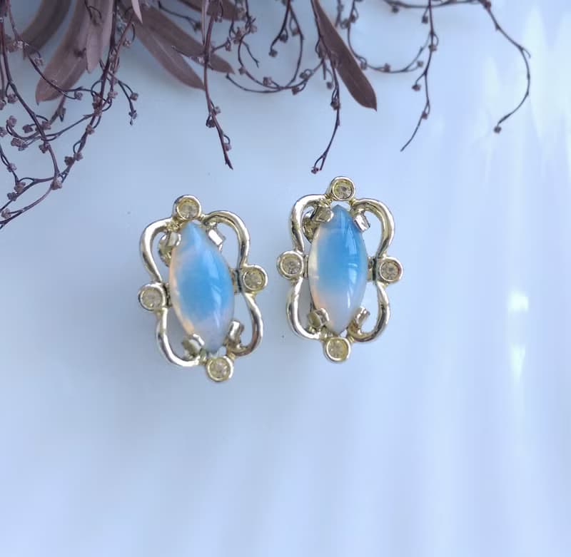 Vintage Jewelry 西洋古董飾品 SARAH COV Sabrina Fair 夾式耳環