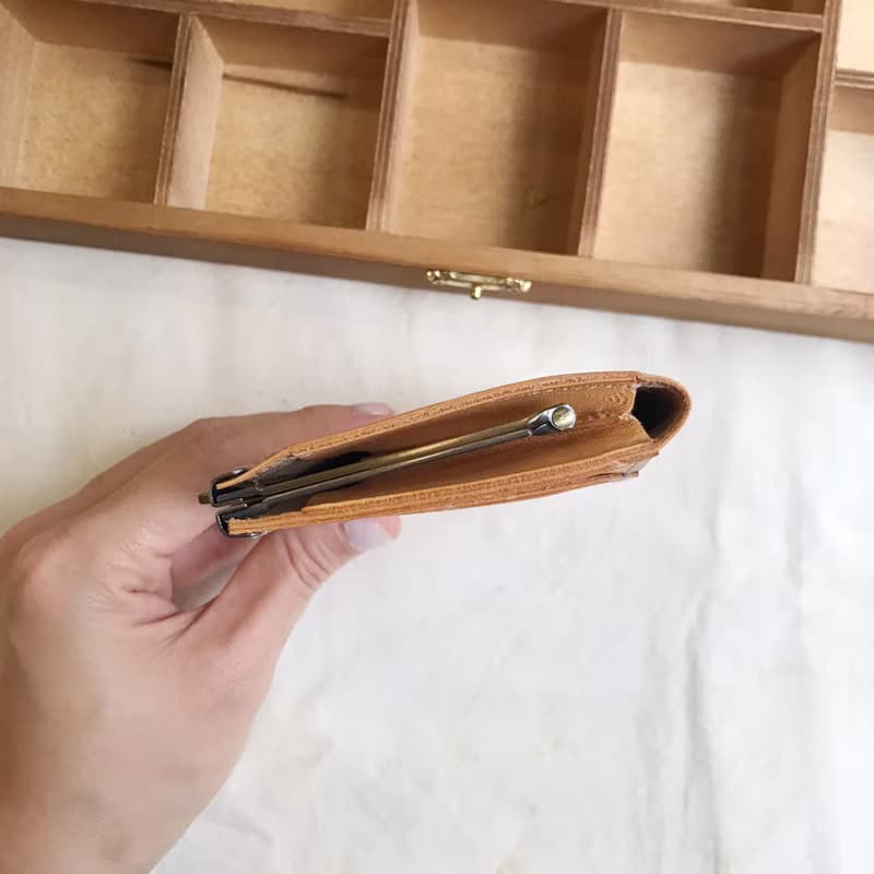 手工皮革_植鞣革卡夾_口金零錢包_淺棕