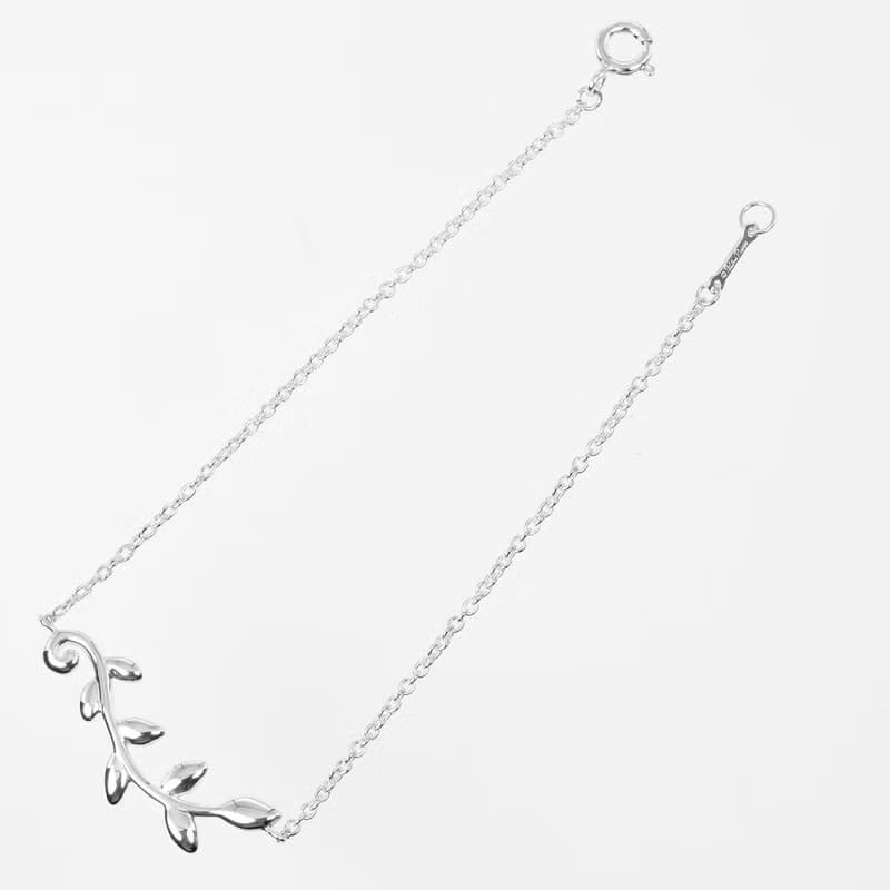 【日本直送】ティファニー TIFFANY&Co. オリーブリーフ ブレスレット 腕周り約cm17.5 シルバー925 約2.46g【中古】Aランク