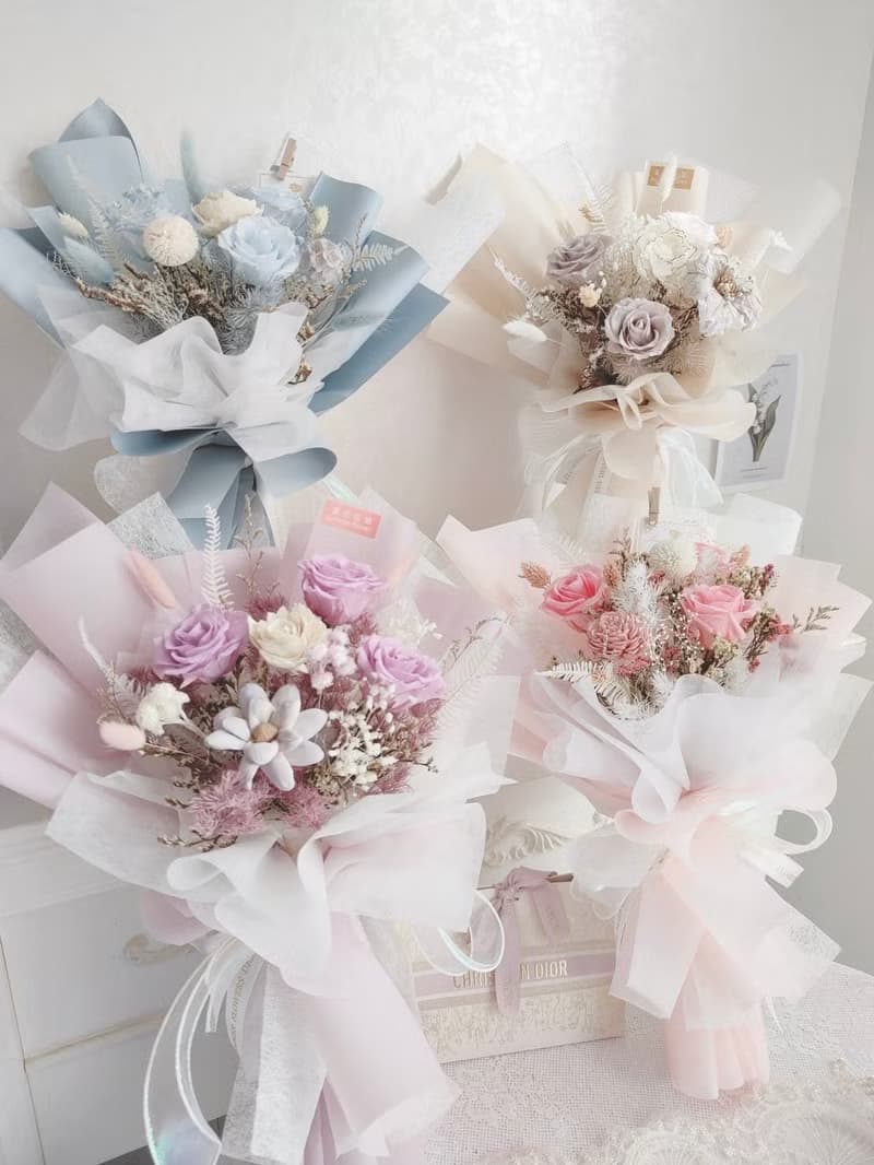 浪漫紫永生玫瑰花束