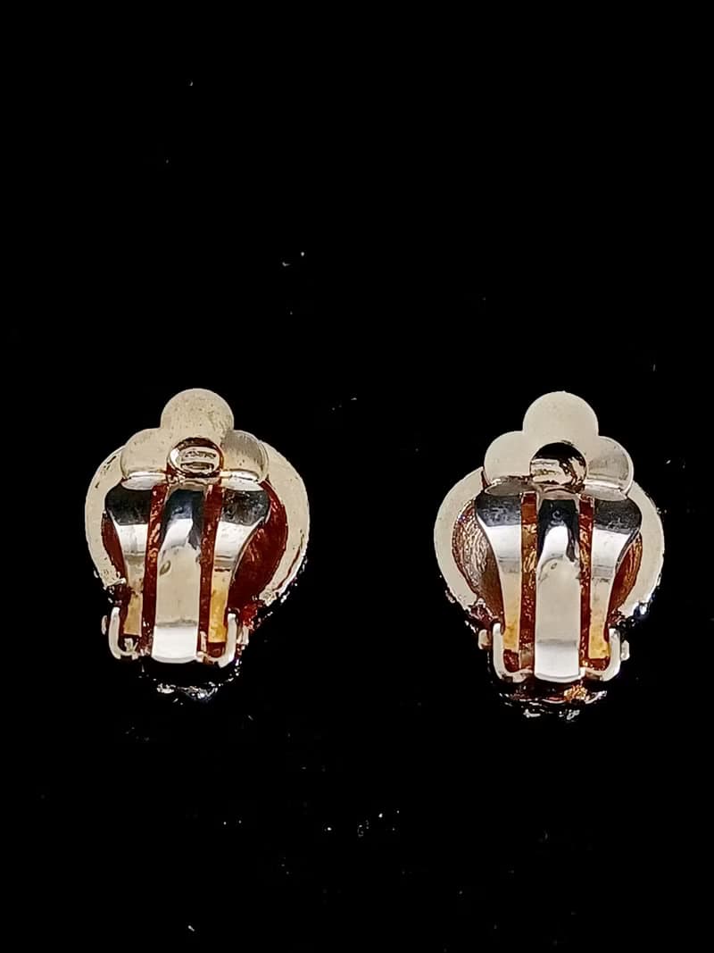 vintage jewelry  經典立體神獸  夾式耳環