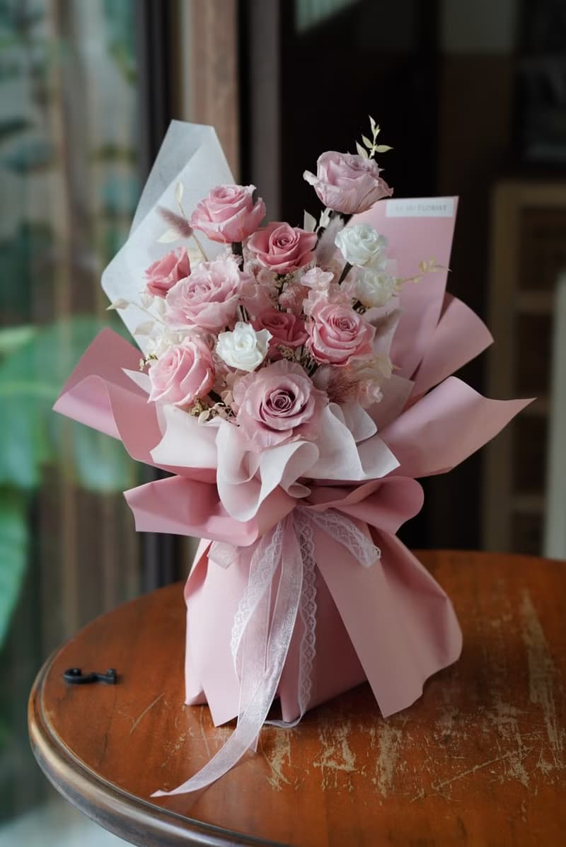 12朵玫瑰花 求婚告白 少女配色 頂級永生玫瑰花花束 韓式包裝花束