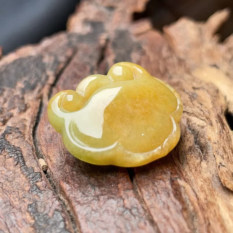 冰黃飄綠花翡翠如意吊飾 | 天然緬甸玉翡翠A貨