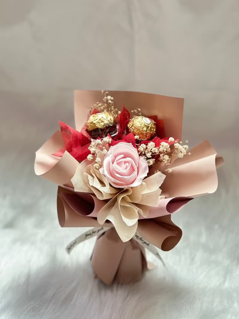 【WS │金莎花束】畢業花束 聖誕花束 情人節花束 父親節 七夕