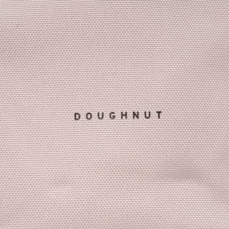 【DOUGHNUT】17吋 30L小Navigator 防潑水 大後背包 行李袋-石 RE