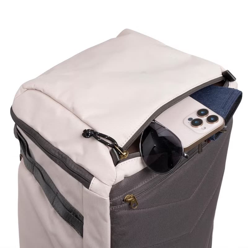 【DOUGHNUT】17吋 30L小Navigator 防潑水 大後背包 行李袋-石 RE