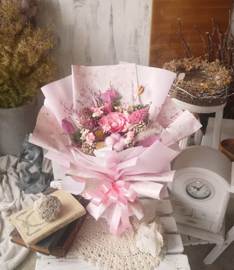 緋櫻.浪漫粉色系.乾燥花.索拉花.永生花.情人節.畢業花束