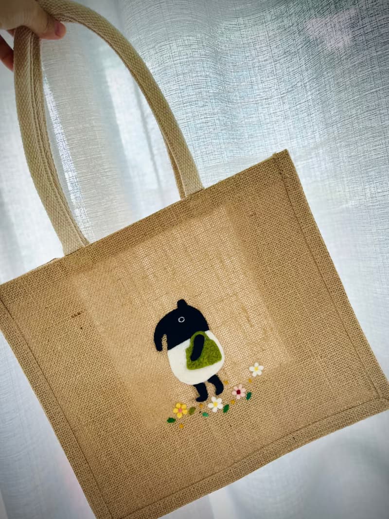 馬來貘羊毛氈提袋 手作羊毛氈刺繡提袋 黃麻環保提袋