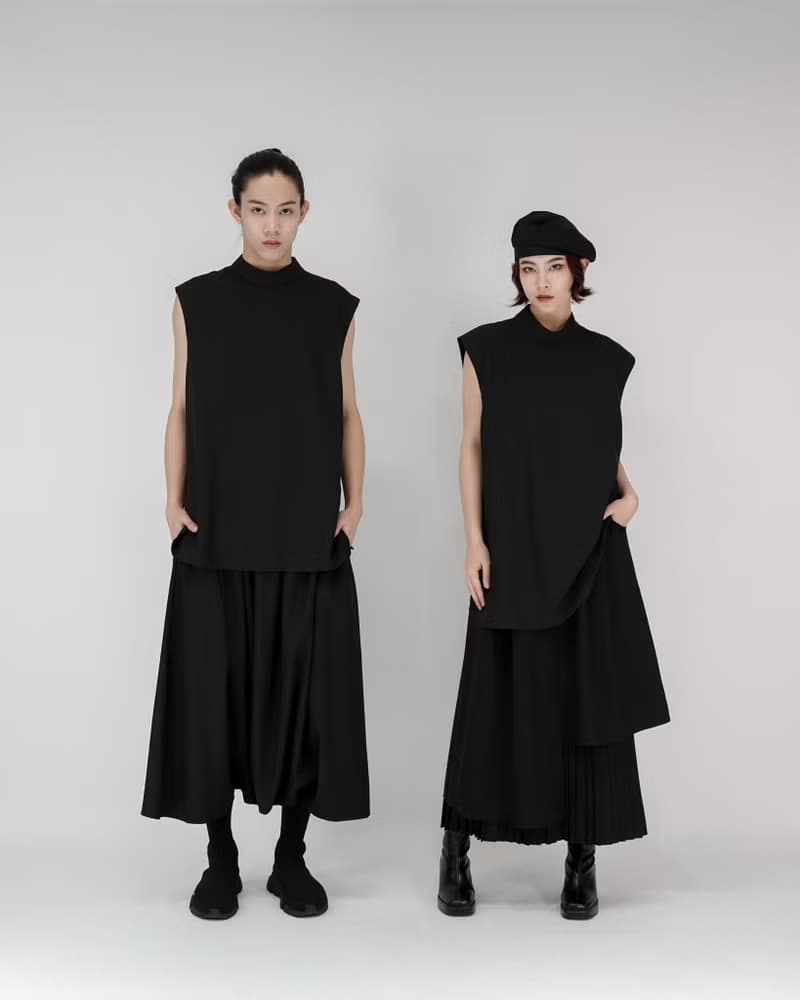 MUKK DESIGN 小高領無袖上衣