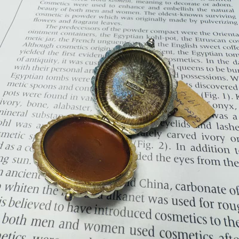 Estée Lauder 1974年香膏盒
