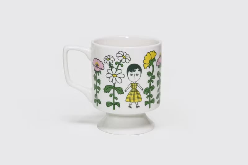 1537 FOOTED MUG CUP