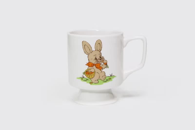 1537 FOOTED MUG CUP