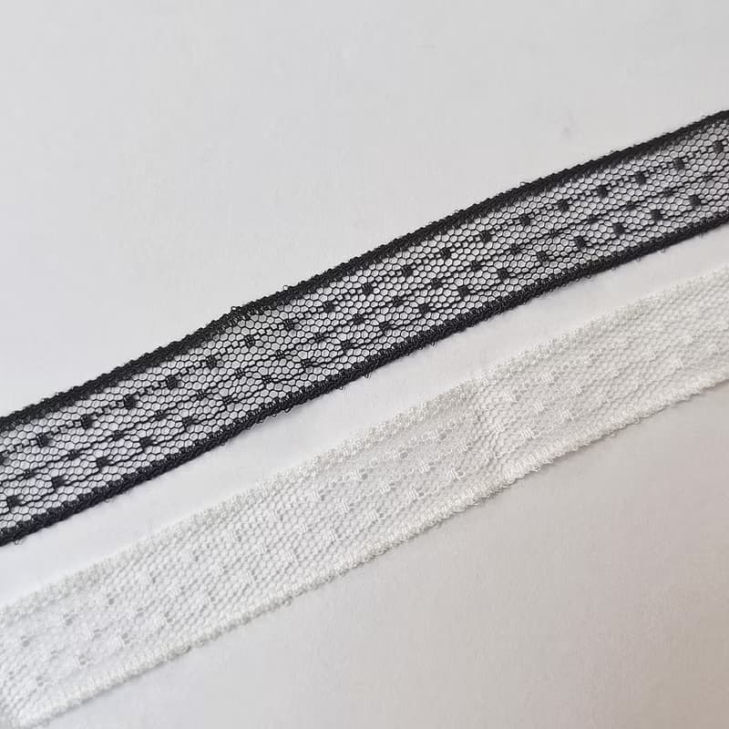 黑/白 裸肌感 復古小點點透膚蕾絲choker
