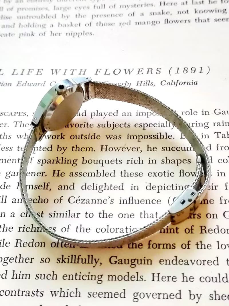 瑞士Omega 淡金色錶盤 圓弧 銀色 女用古董老機械錶 已洗油保養