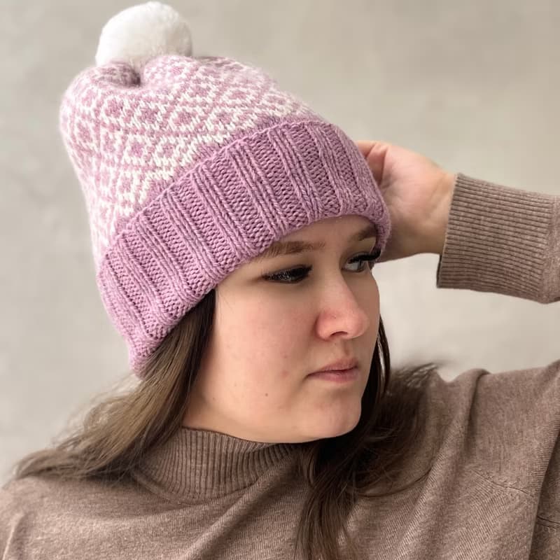 Warm womens hand-knitted hat | レディース帽子