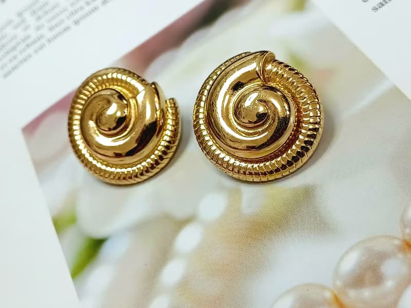 vintage jewelry Monet 金色立體螺形 夾式耳環