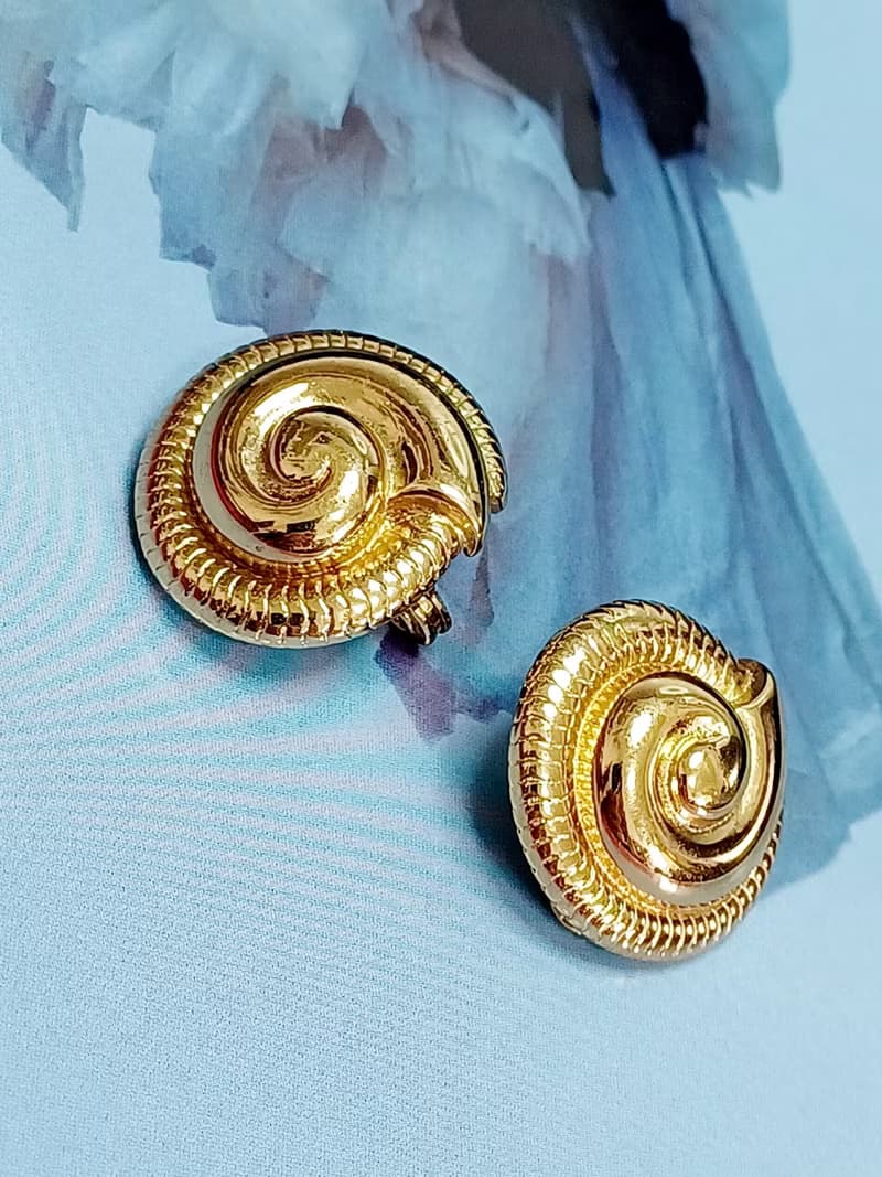 vintage jewelry Monet 金色立體螺形 夾式耳環