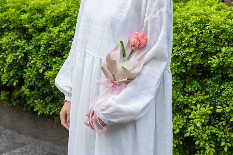 情人節首選 鬱金香 手工毛根花束  淡色系華麗款