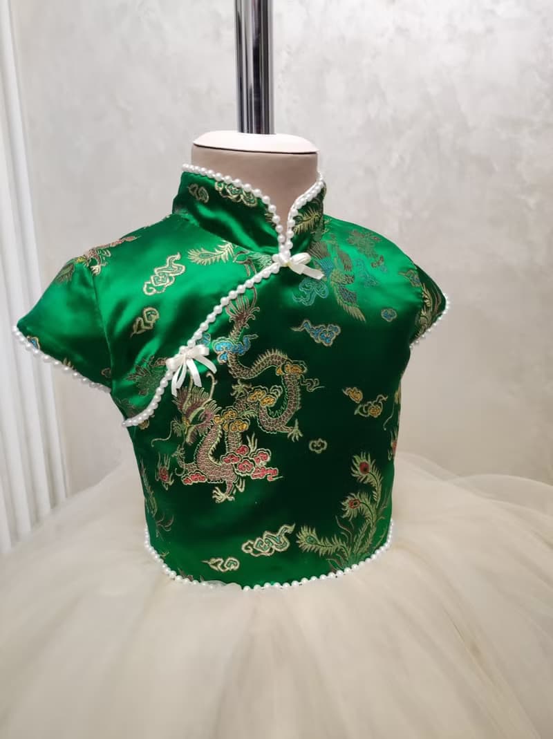 童裝綠色和服緞面龍圖案洋裝象牙色裙子