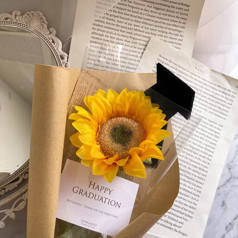 向日葵學士帽牛皮花束  乾燥花 不凋花 畢業禮物 畢業花束